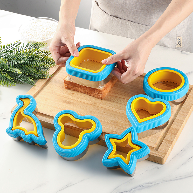 Kitchen Baking Products - Sandwich cutting and sealing machine, biscuit