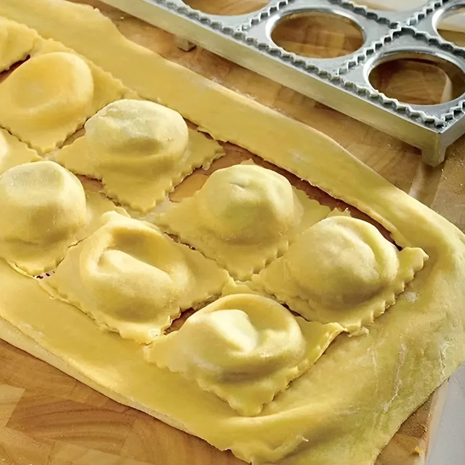 Dumpling Mold 12 Holes Ravioli - Kitchen Q ulasan dan harga